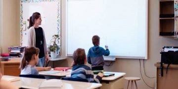 Classroom Tech – Top Five Whiteboard Apps for Remote Learning in 2022